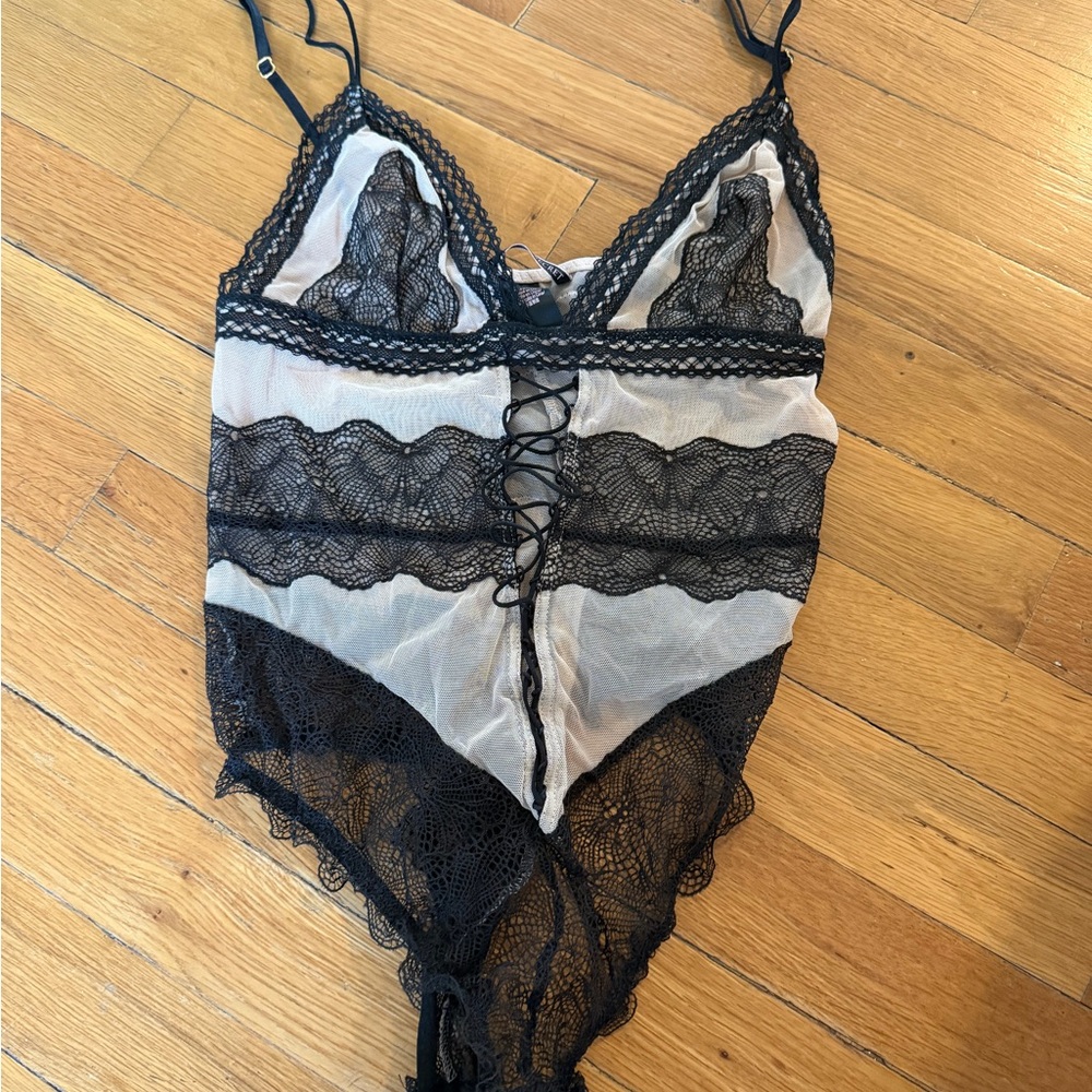 Victoria's Secret Black and Cream Lace Chemise